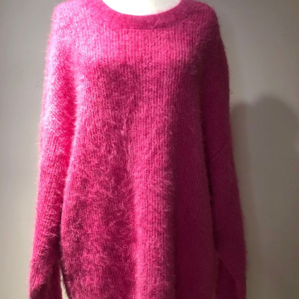 Free People OVERSIZE Pink Sweater
